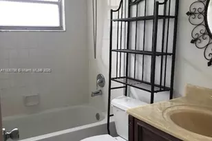 251 SW 134th Way, Pembroke Pines, FL 33027 - Photo 13