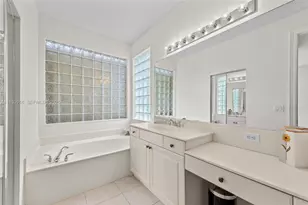 19442 SW 39th St, Miramar, FL 33029 - Photo 17