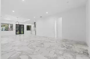 3421 16th Ave NE, Naples, FL 34120 - Photo 9