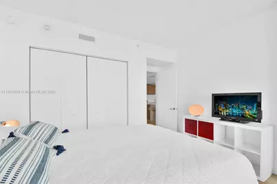 1300 S Miami Ave #3711, Miami, FL 33130 - Photo 15