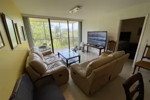 20335 W Country Club Dr, Aventura, FL 33180 - Photo 15