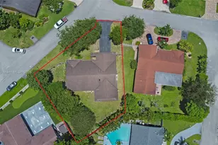 8022 NW 84th Terrace, Tamarac, FL 33321 - Photo 5