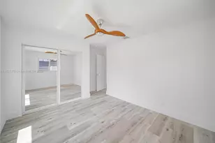 2001 NW 33rd St, Oakland Park, FL 33309 - Photo 15