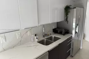 17375 Collins Ave, Sunny Isles Beach, FL 33160 - Photo 7
