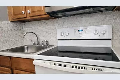 55 SW 12th St #3, Dania Beach, FL 33004 - Photo 5