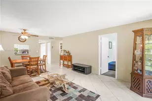 9261 Sunrise Lakes Blvd, Sunrise, FL 33322 - Photo 13
