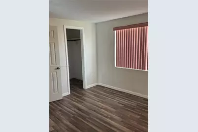 1240 NW 86th St, Miami, FL 33147 - Photo 3