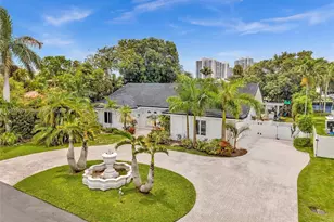 413 Tamarind Dr, Hallandale Beach, FL 33009 - Photo 1