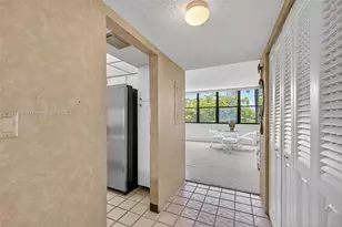 20381 NE 30th Ave, Aventura, FL 33180 - Photo 13