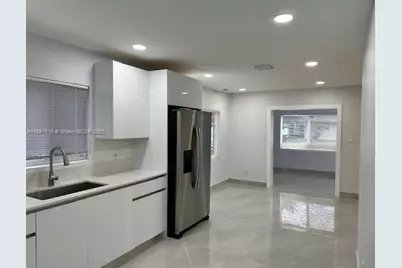 42 SE 10th Ter, Dania Beach, FL 33004 - Photo 11