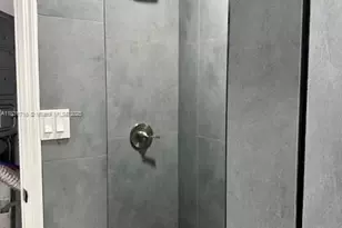 42 SE 10th Terrace, Dania Beach, FL 33004 - Photo 13