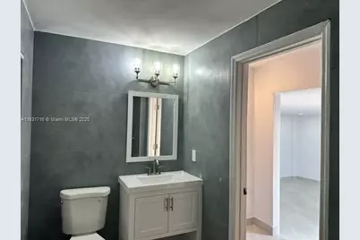 42 SE 10th Ter, Dania Beach, FL 33004 - Photo 37