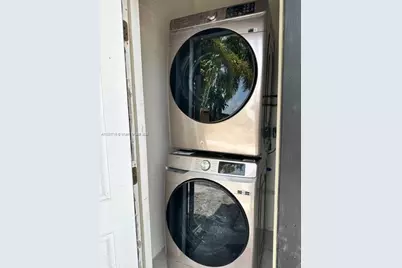 42 SE 10th Ter, Dania Beach, FL 33004 - Photo 35