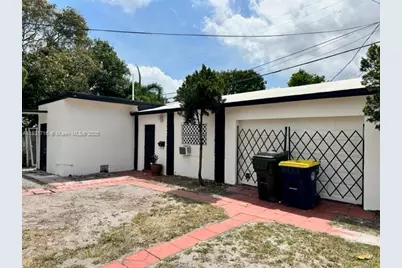42 SE 10th Ter, Dania Beach, FL 33004 - Photo 3