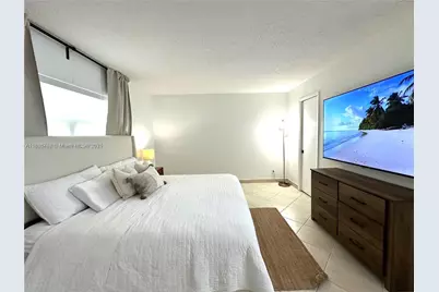 620 NE 12th Ave #102, Hallandale Beach, FL 33009 - Photo 11