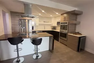 19390 Collins Ave, Sunny Isles Beach, FL 33160 - Photo 23