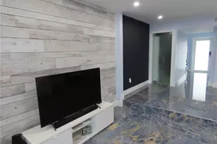 606 NW 107th Ave, Miami, FL 33172 - Photo 11