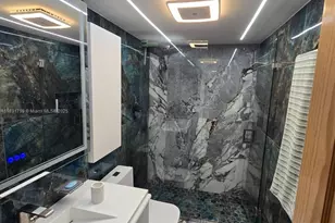 606 NW 107th Ave, Miami, FL 33172 - Photo 17