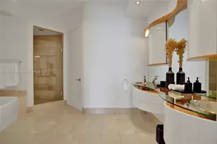 18101 Collins Ave, Sunny Isles Beach, FL 33160 - Photo 57