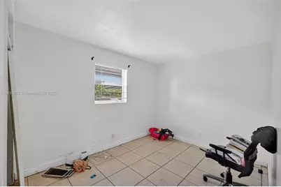 2779 NW 9th Pl, Fort Lauderdale, FL 33311 - Photo 21