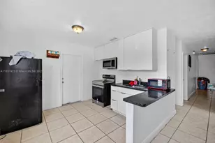 2779 NW 9th Pl, Fort Lauderdale, FL 33311 - Photo 9