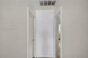 2779 NW 9th Pl, Fort Lauderdale, FL 33311 - Photo 23