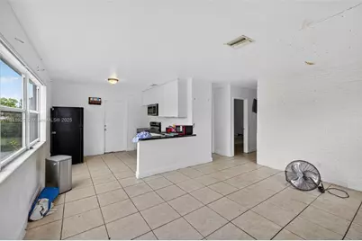 2779 NW 9th Pl, Fort Lauderdale, FL 33311 - Photo 5