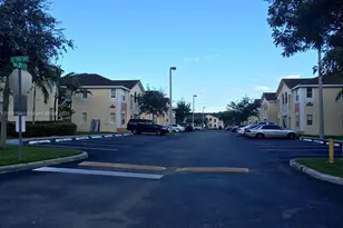 1663 SE 29th St, Homestead, FL 33035 - Photo 3