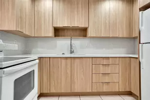 8650 SW 67th Ave, Pinecrest, FL 33156 - Photo 5