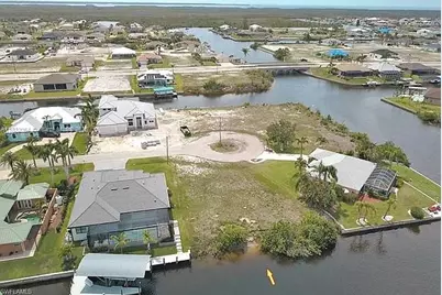 1253 NW 39th Ave, Cape Coral, FL 33993 - Photo 3