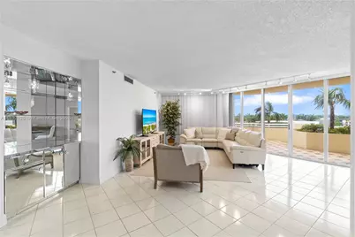 20191 E Country Club Dr #407, Aventura, FL 33180 - Photo 7