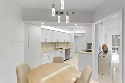 20191 E Country Club Dr #407, Aventura, FL 33180 - Photo 11