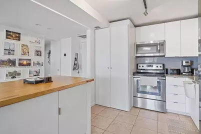 1901 Brickell Ave #B1706, Miami, FL 33129 - Photo 5