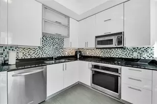 60 SW 13th St, Miami, FL 33130 - Photo 11