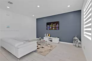 814 SE 19th St, Homestead, FL 33034 - Photo 7