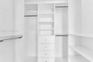 60 SW 13th St, Miami, FL 33130 - Photo 17