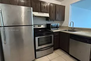 496 NW 165th St Rd, Miami, FL 33169 - Photo 3