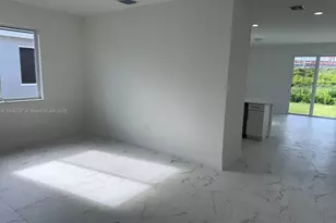 1866 NE 1st St, Homestead, FL 33033 - Photo 5