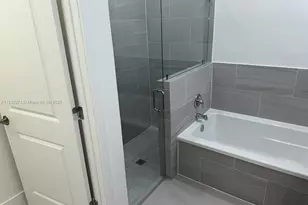 1884 NE 1st St, Homestead, FL 33033 - Photo 23