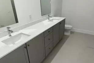 1884 NE 1st St, Homestead, FL 33033 - Photo 15