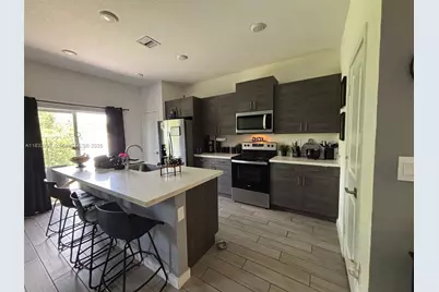 830 SE 19th St, Homestead, FL 33034 - Photo 3