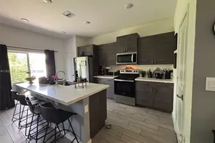 830 SE 19th St, Homestead, FL 33034 - Photo 3