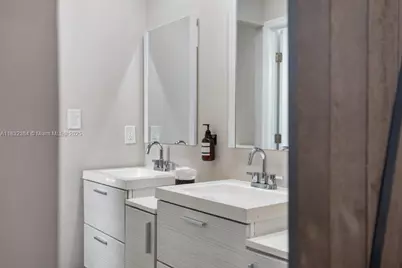 505 SE 20th St, Fort Lauderdale, FL 33316 - Photo 71