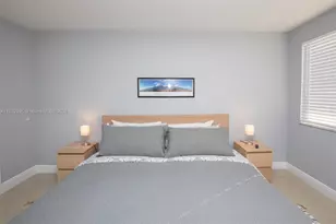 301 Golden Isles Dr, Hallandale Beach, FL 33009 - Photo 15