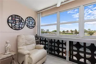 3135 S Ocean Dr, Hallandale Beach, FL 33009 - Photo 19