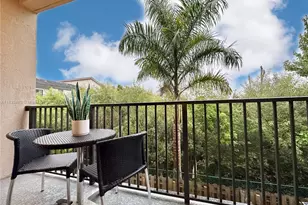 8031 NW 104th Ave, Doral, FL 33178 - Photo 11