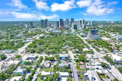 150 SE 12th St #201-2, Fort Lauderdale, FL 33316 - Photo 3