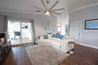 18740 SW 297th St, Homestead, FL 33030 - Photo 7