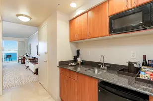 18001 Collins Ave, Sunny Isles Beach, FL 33160 - Photo 5