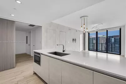 1300 S Miami Ave #2902, Miami, FL 33130 - Photo 9